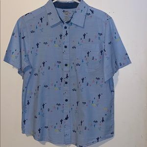 💲💲Mix match 2 for $8 💲💲 Light blue button up short sleeve shirt.